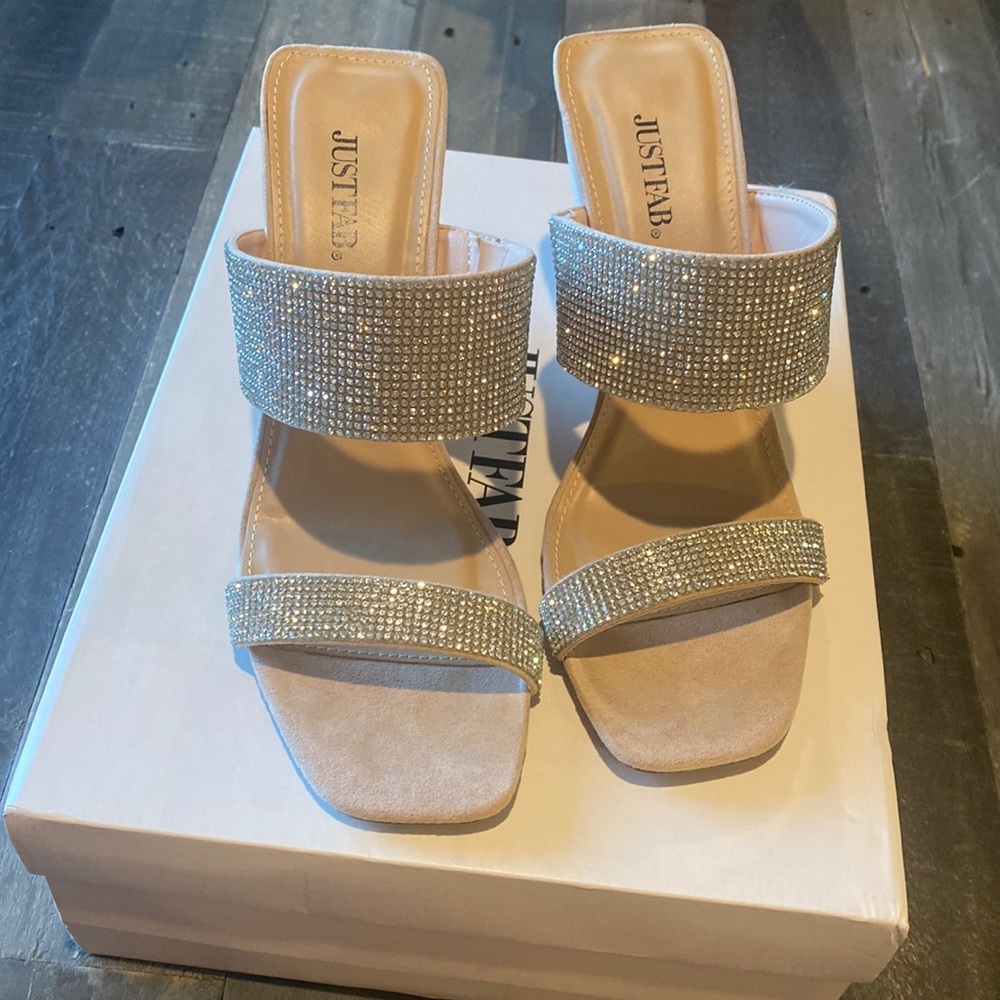 JUSTFAB Nude Blush Suede Rhinestone Strappy Wedges Heels Size 7.5